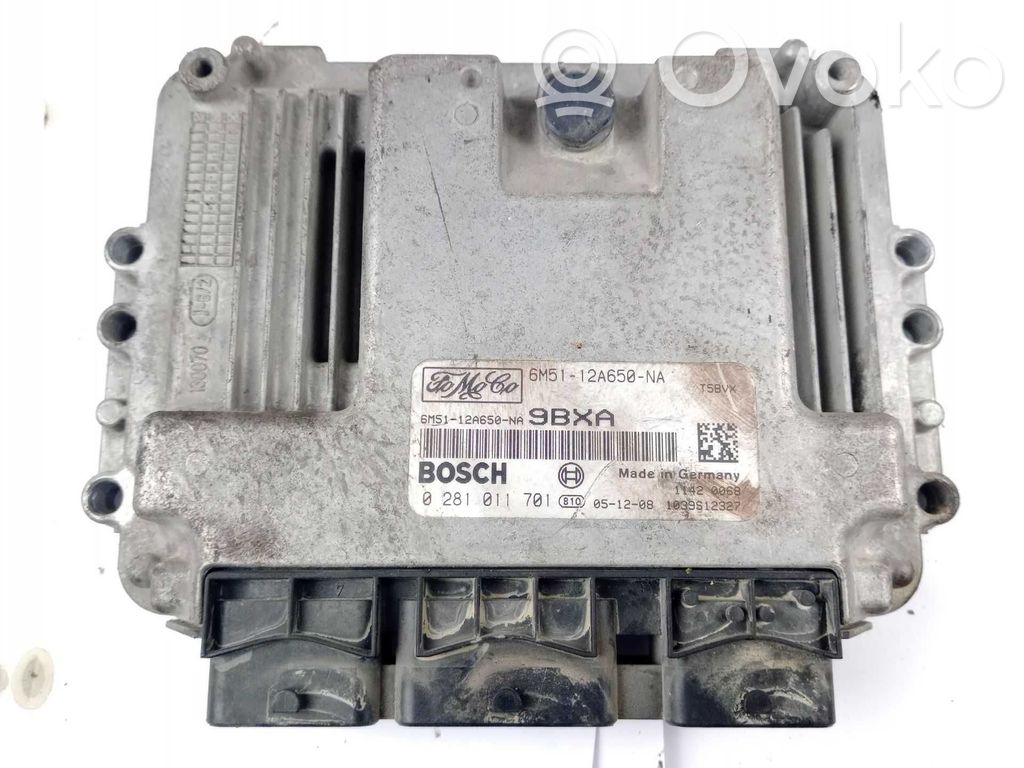 Unidad de control/módulo del motor   0281011701,6M5112A650NA