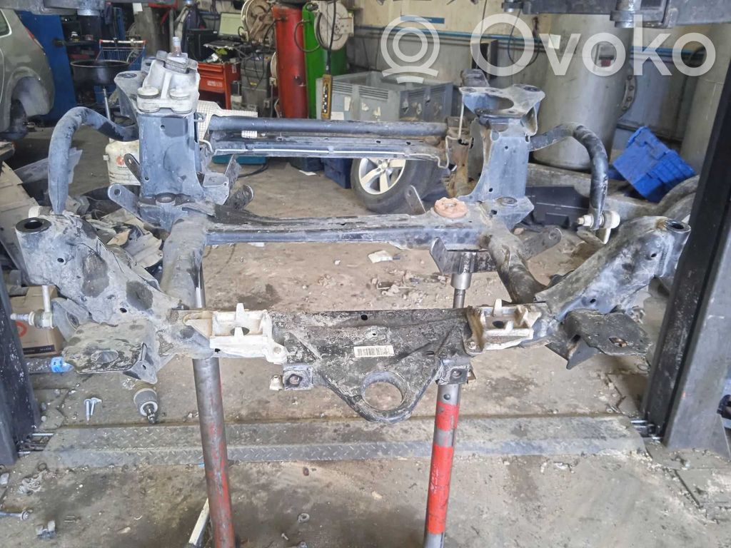 Land Rover Defender Sous-châssis avant