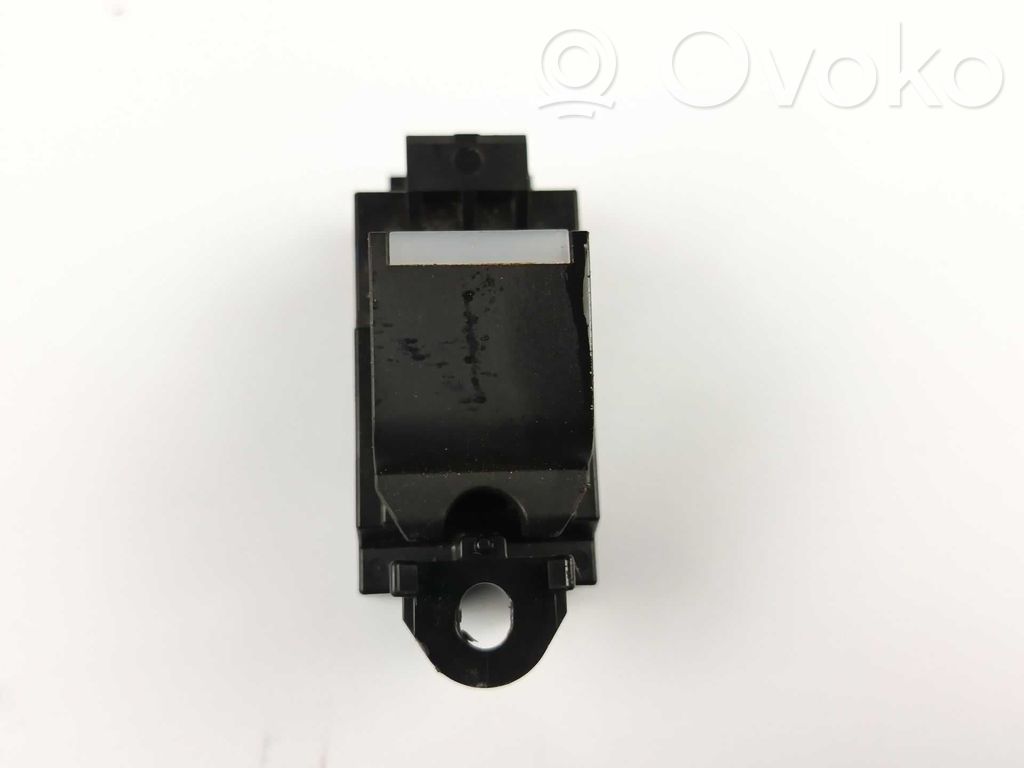 Przyciski szyb   FK7214717AB