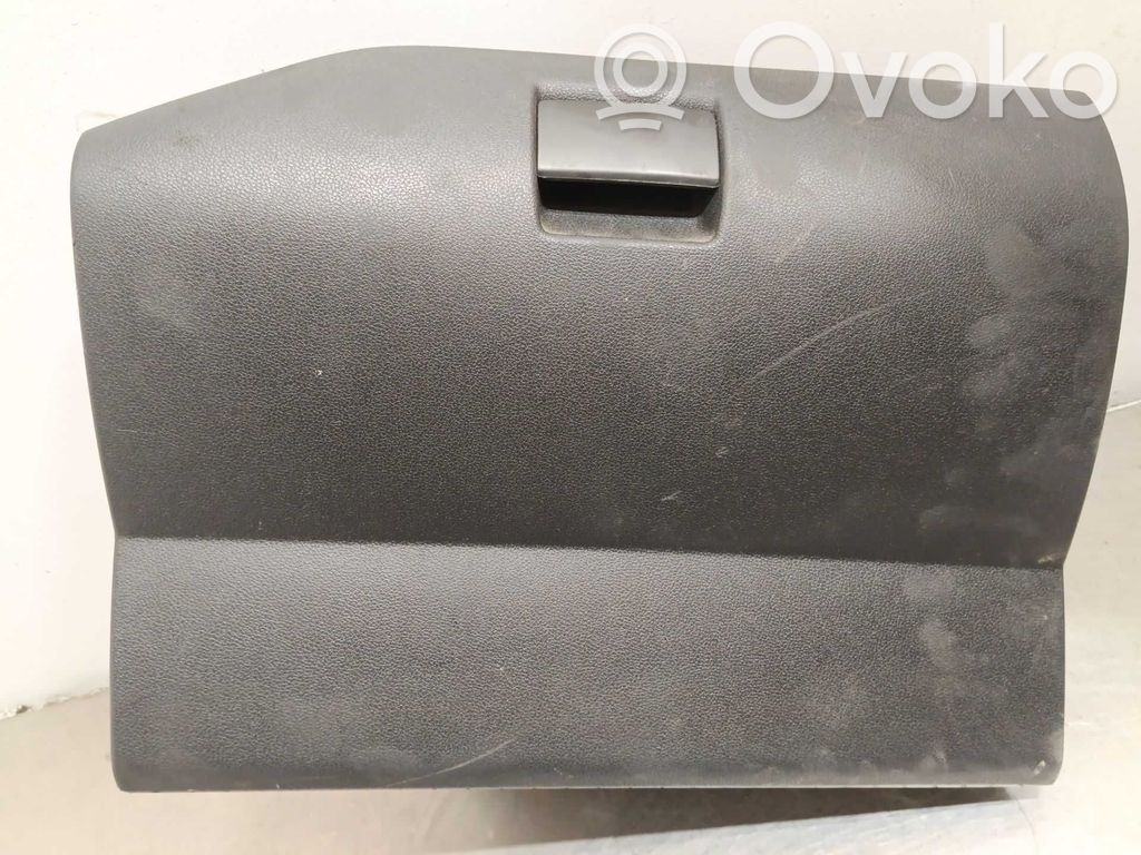 Handschuhfach   8226SQ