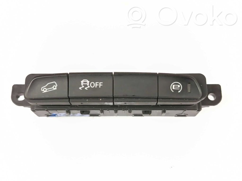 MG ZS Windscreen/window heater switch 