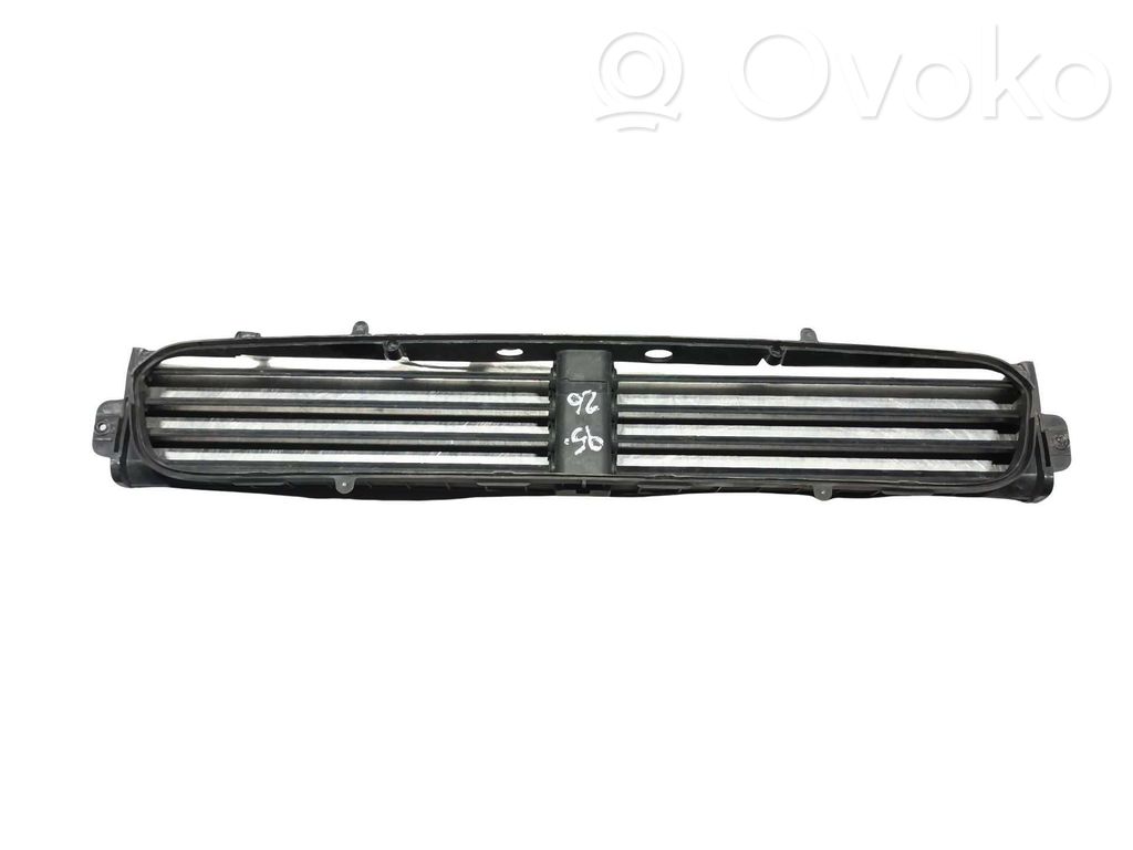Jeep Renegade Atrapa chłodnicy / Grill 