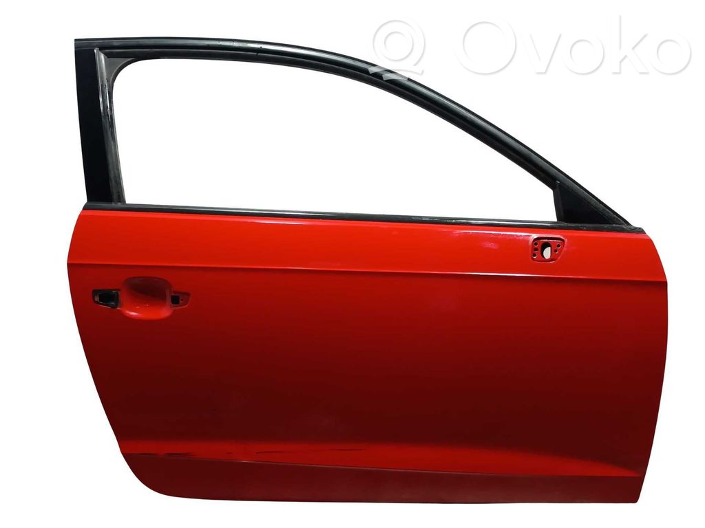 Puerta delantera   8V3831052B