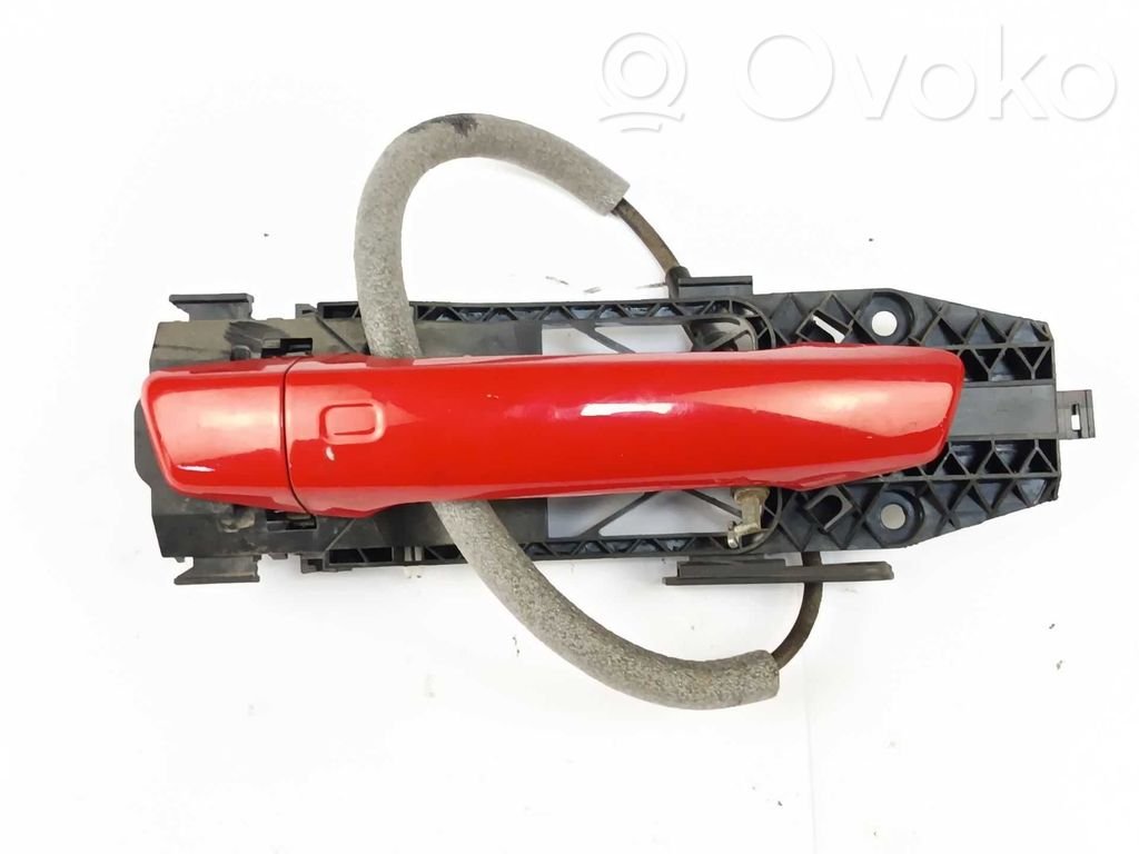 Etuoven ulkokahva   1K8837885