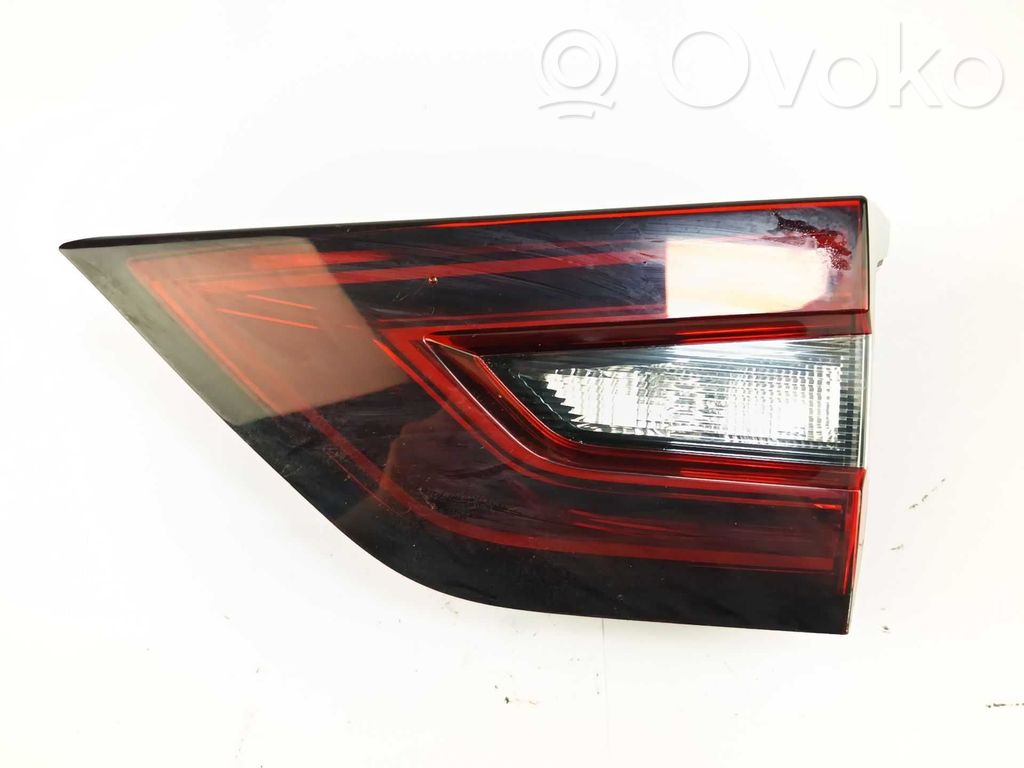 Nissan Juke II F16 Lampă spate în caroserie 