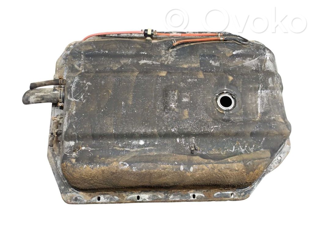 Nissan Patrol 260 Depósito de combustible