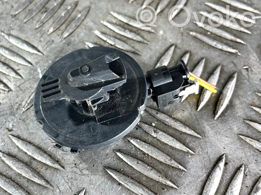 Audi A5 Airbagsensor Crashsensor Drucksensor 