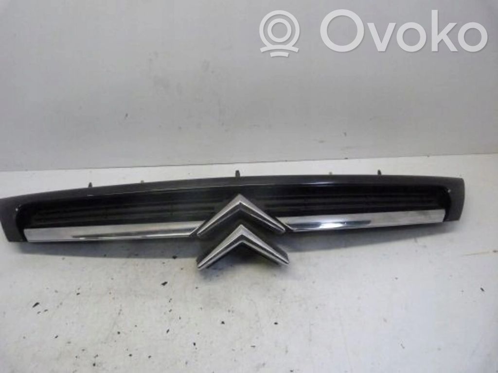 Citroen C8 Front bumper upper radiator grill 