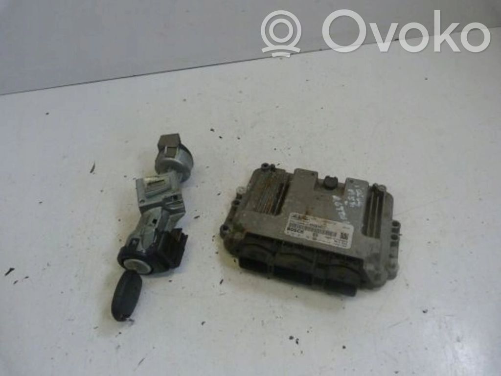 Engine ECU kit and lock set   0281011701