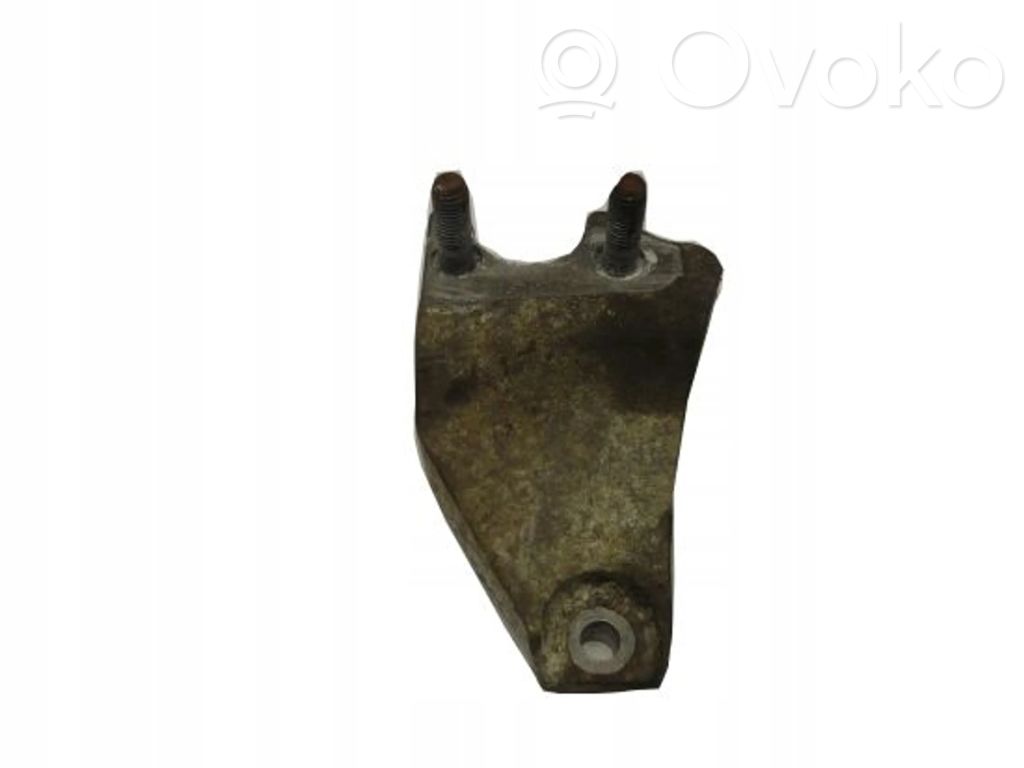 Ford Fiesta Engine mounting bracket 