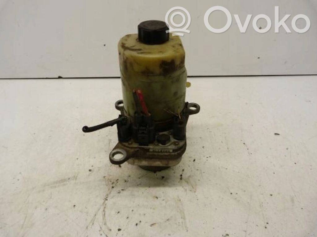 Ohjaustehostimen pumppu   4M513K514AD