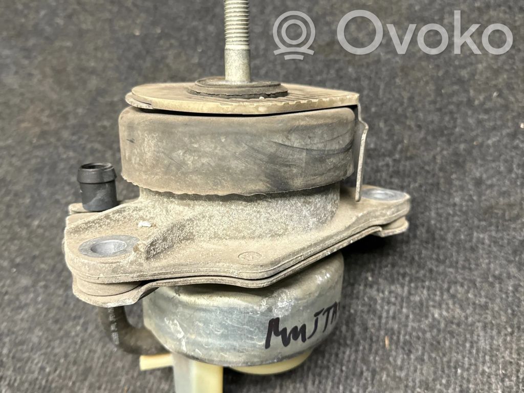 Ford Mustang VI Engine mount bracket 