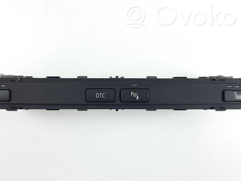 BMW 5 E60 E61 Seat heating switch 