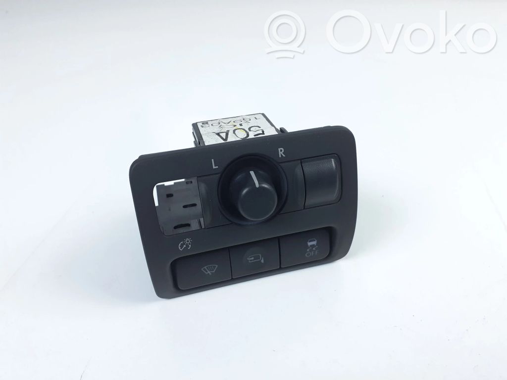 Subaru Legacy Wing mirror switch 