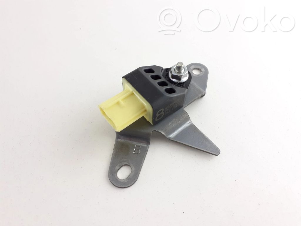 Subaru Legacy Airbagsensor Crashsensor Drucksensor 