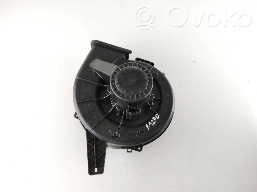 Volkswagen Polo V 6R Wentylator nawiewu / Dmuchawa 