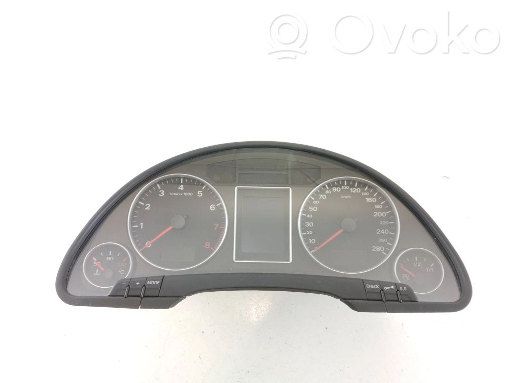 Audi A4 S4 B7 8E 8H Licznik / Prędkościomierz 
