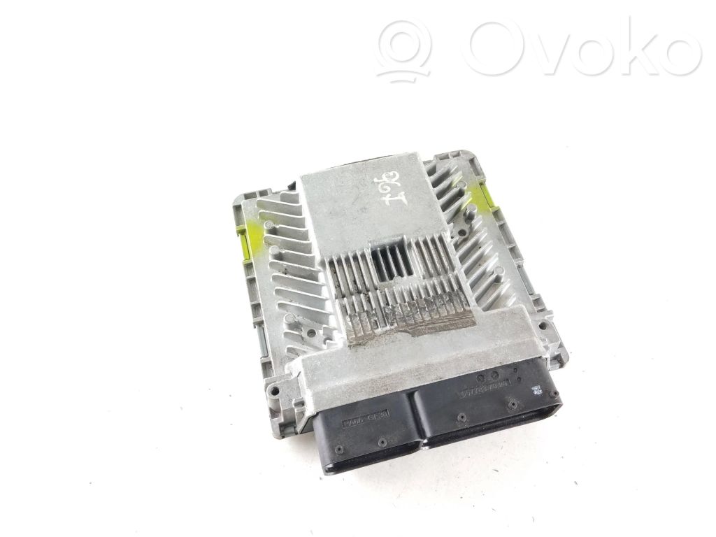 Audi A5 8T 8F Engine control unit/module 