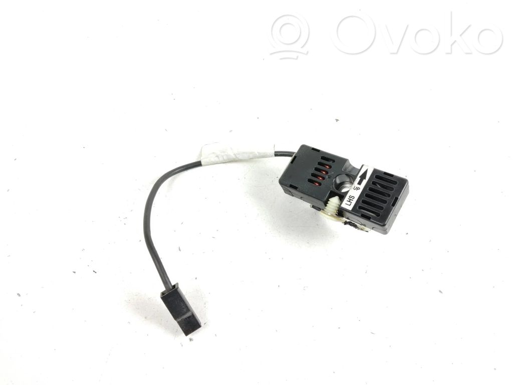 Tesla Model X Antenos stiprintuvas 