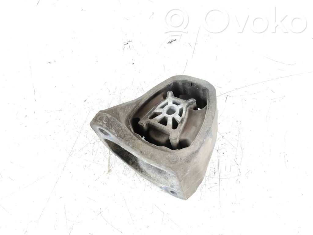 Engine mount bracket   31339953,31330592,31401144