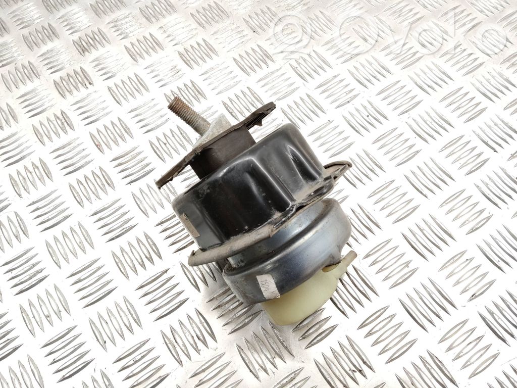 BMW X5 F15 Engine mount bracket 