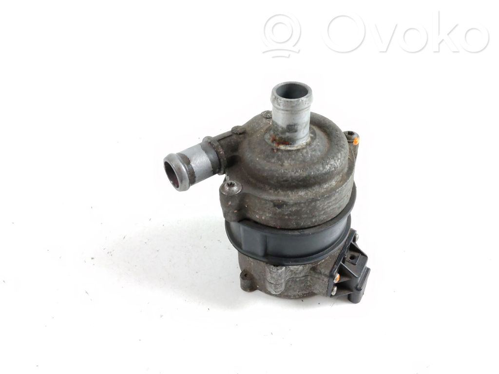 Audi A4 S4 B9 Cirkuliacinis el. siurbliukas 