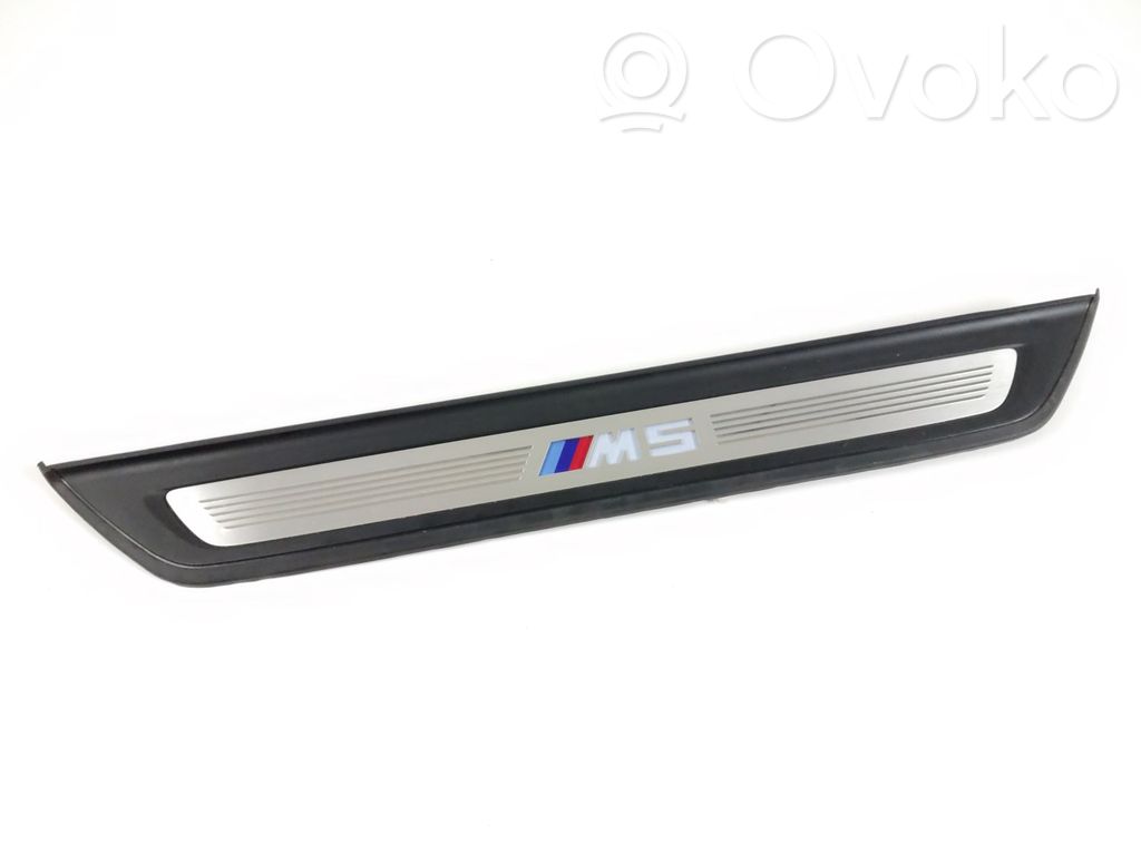 BMW M5 F90 Listwa progowa przednia 