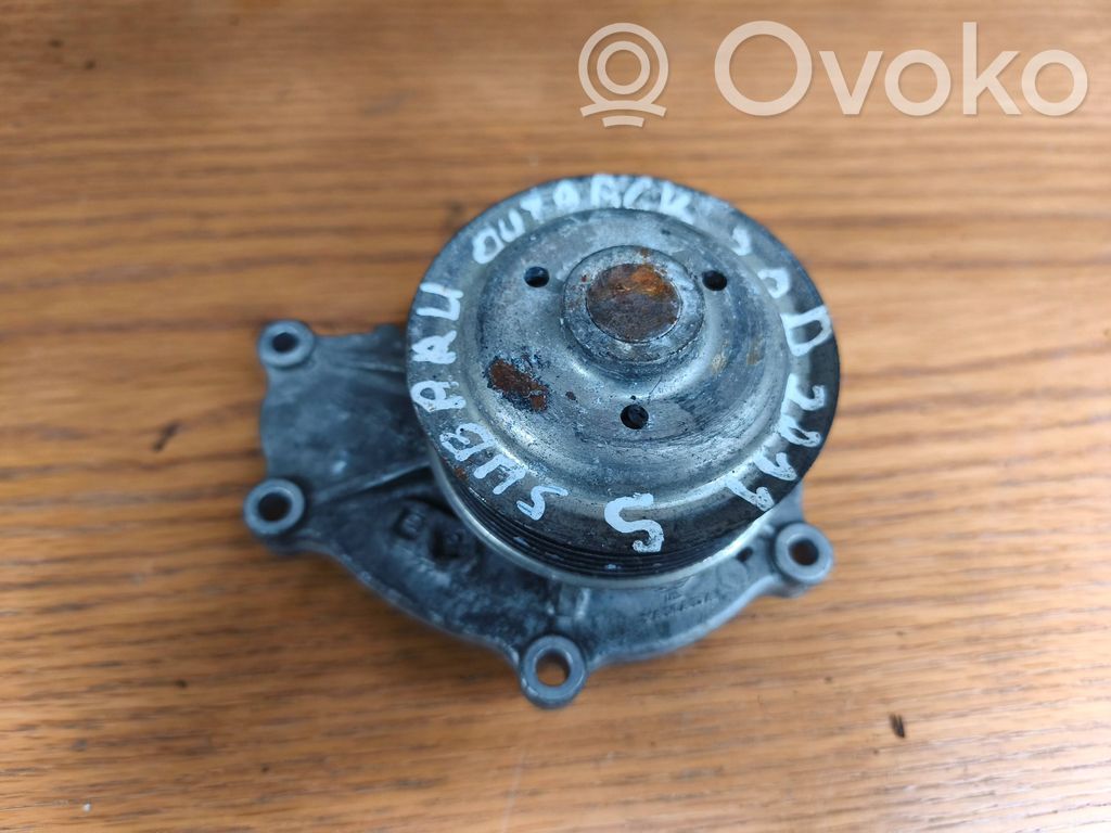 Subaru Outback Vandens pompa 