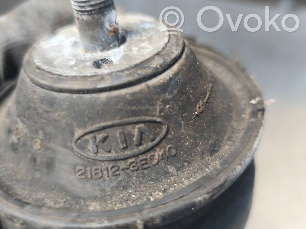 KIA Sorento Engine mount bracket 