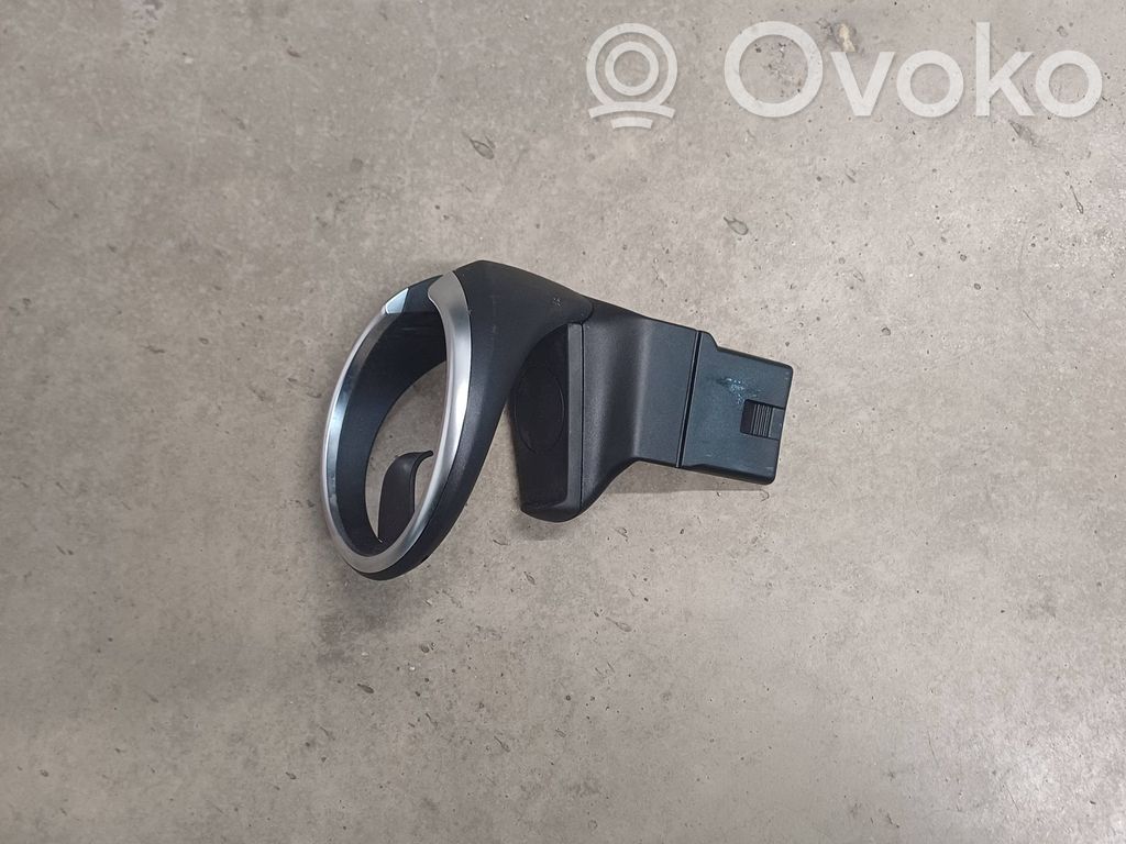 BMW 1 F20 F21 Puodelio laikiklis 