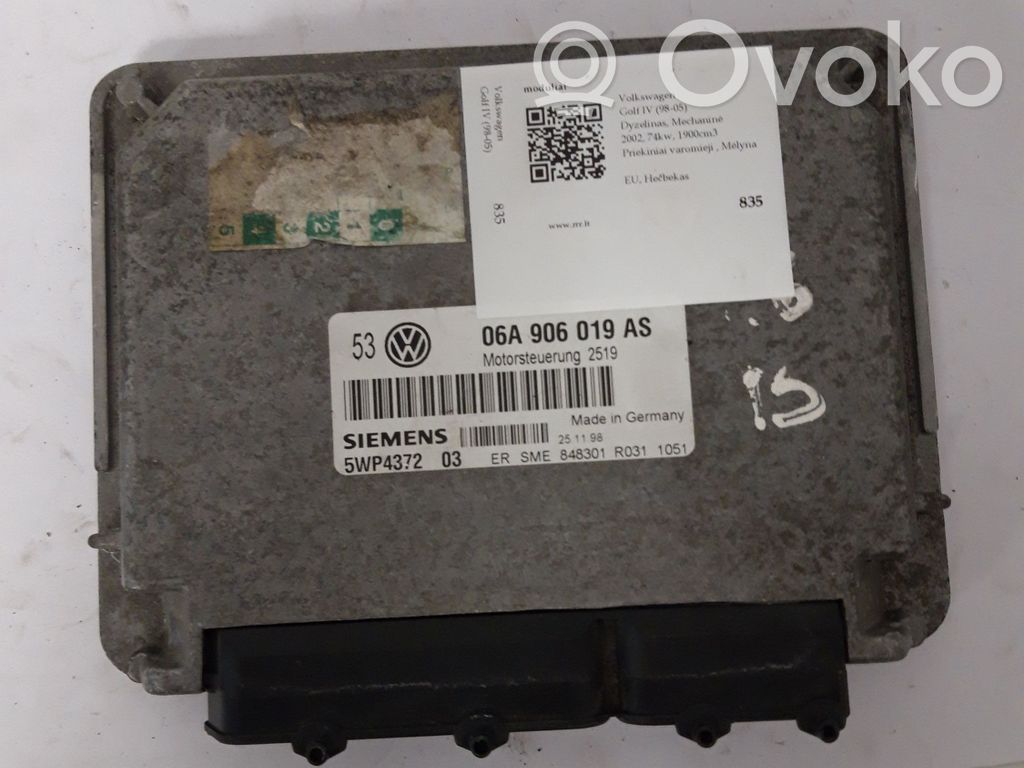 Volkswagen Golf IV Engine control unit/module 