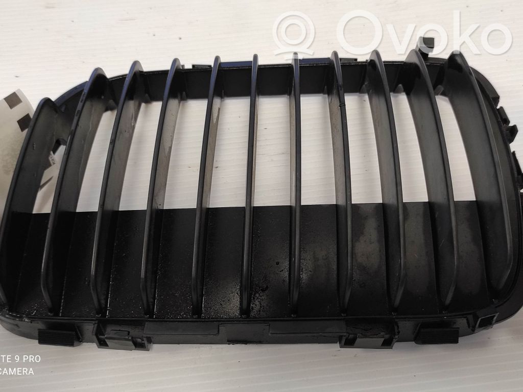 Front bumper upper radiator grill   8195091,51138195091