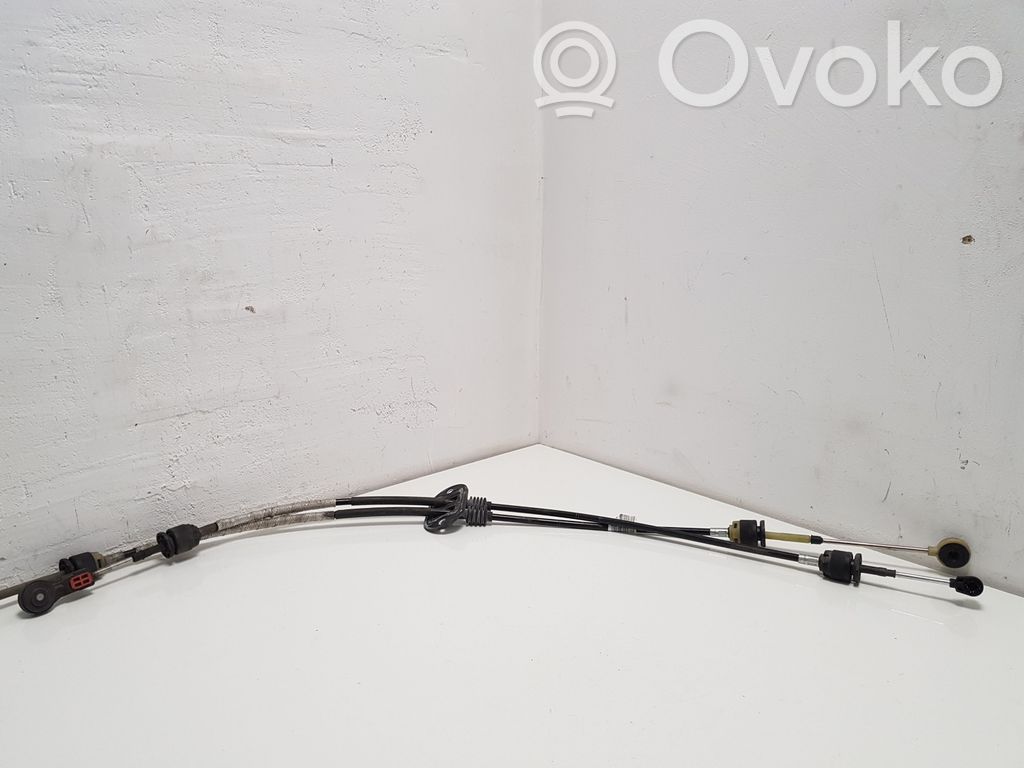 Ford Focus Gear shift cable linkage 