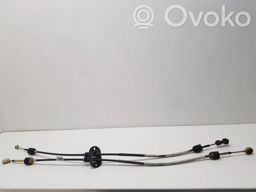 Ford Focus Gear shift cable linkage 
