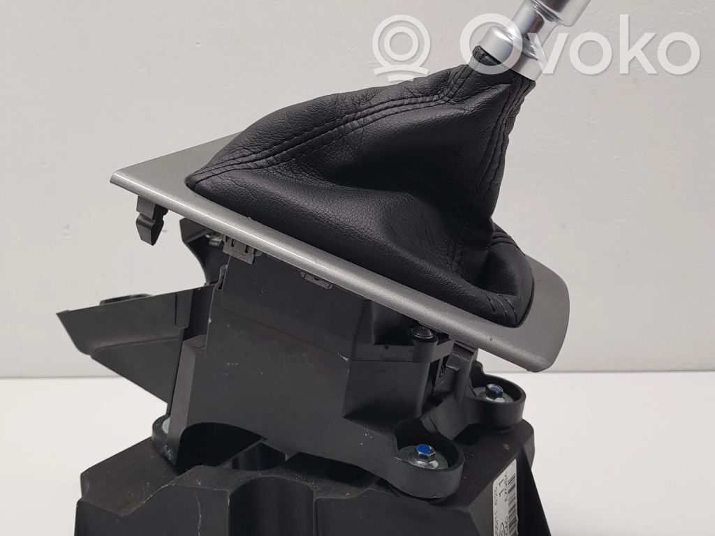 Ford Focus Gear shifter/selector 