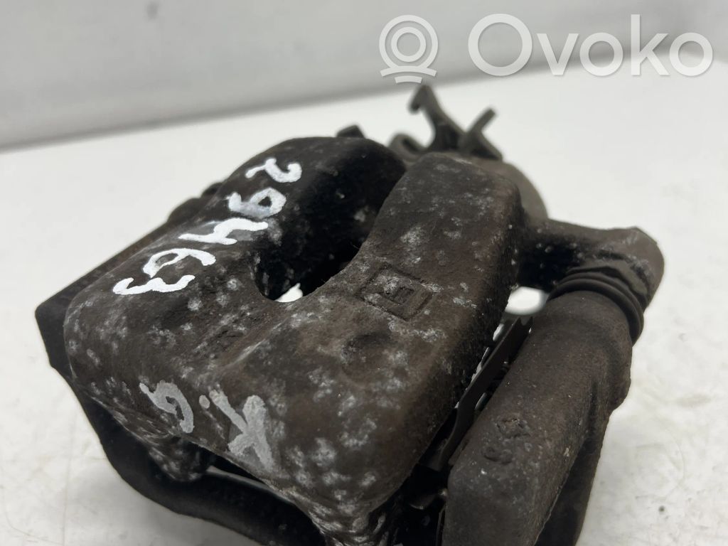 Opel Corsa E Galinis suportas 