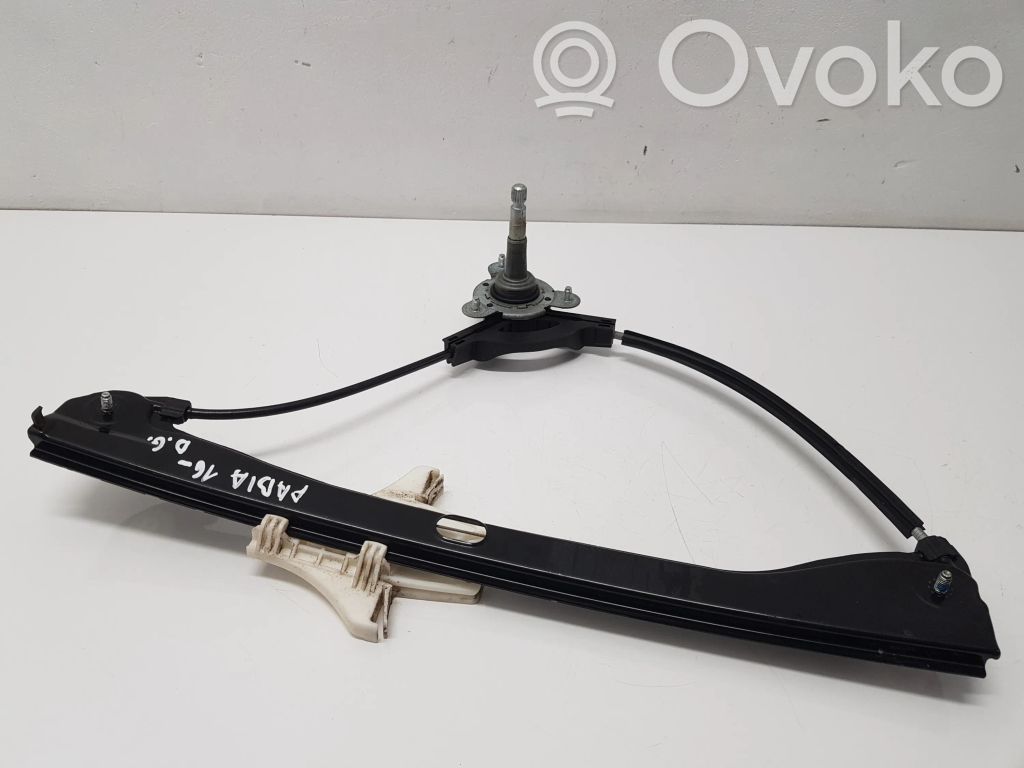 Skoda Fabia Mk3 (NJ) Rear window lifting mechanism without motor 