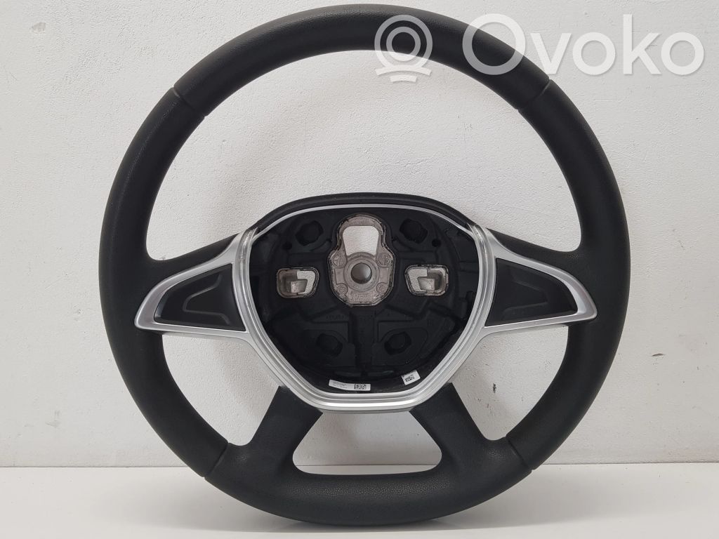 Dacia Sandero Ohjauspyörä 