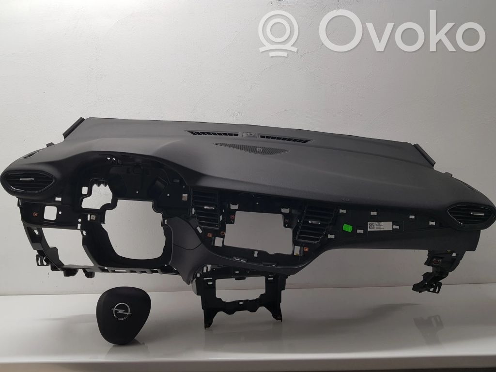 Opel Crossland X Panelė 