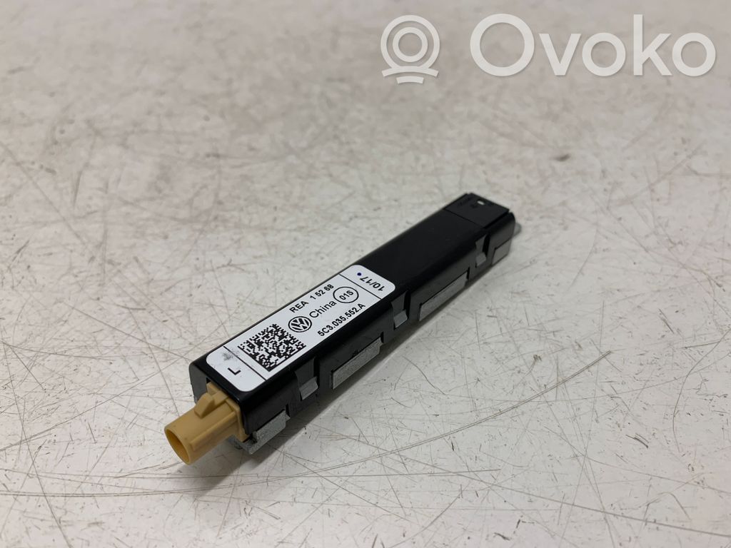 Volkswagen Beetle A5 Antenas pastiprinātājs 