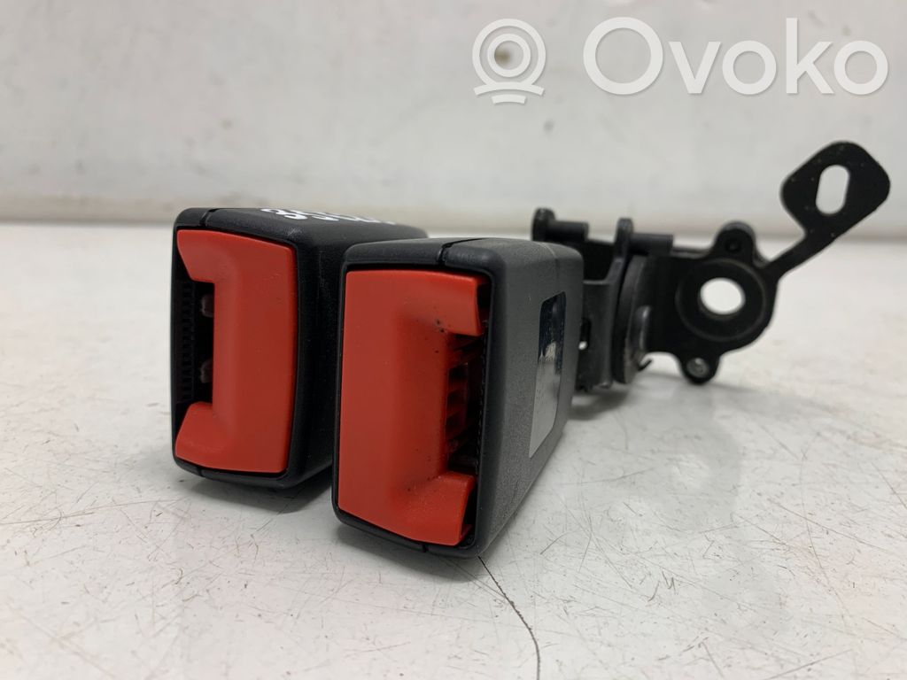 Seat Leon (5F) Gurtschloss hinten Mitte 