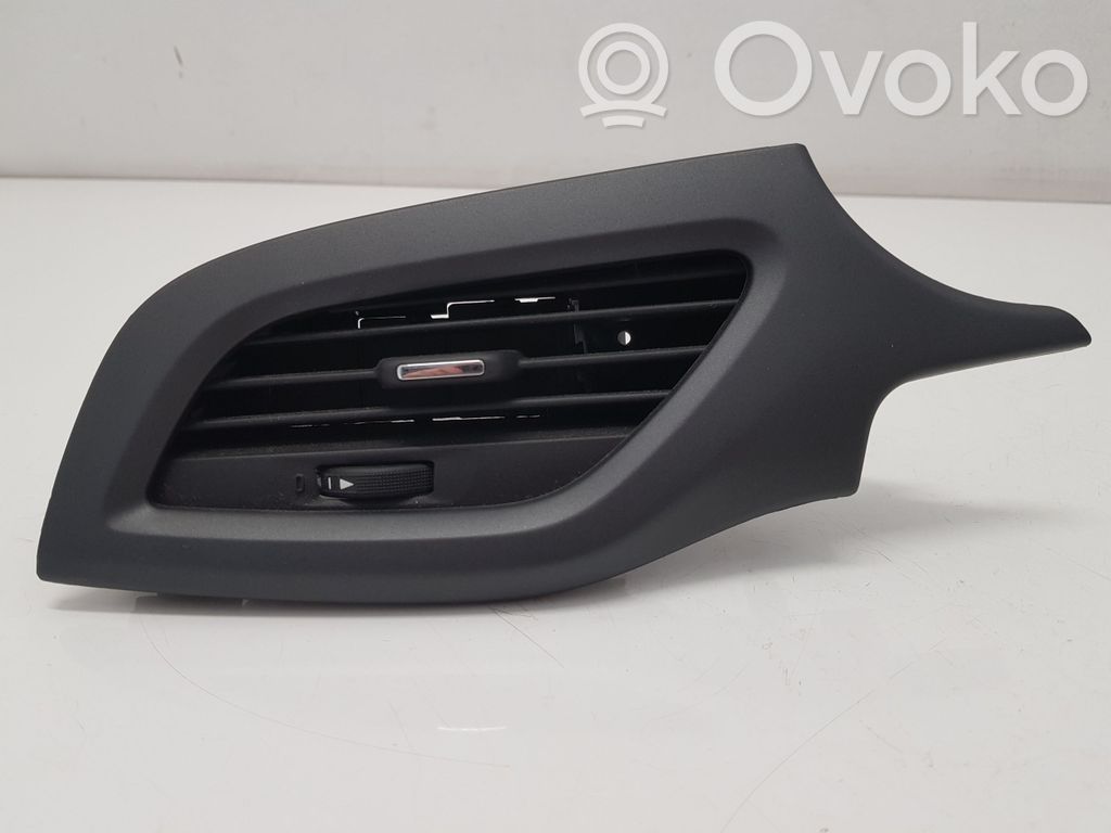 Opel Corsa E Boczna kratka nawiewu deski rozdzielczej 