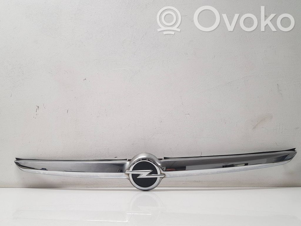 Opel Zafira C Mască capotă portbagaj 