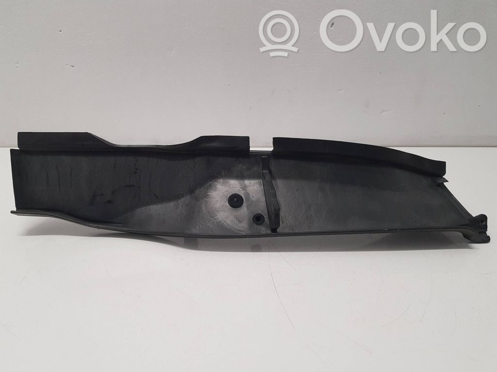 BMW 1 E81 E87 Muu moottoritilan osa 