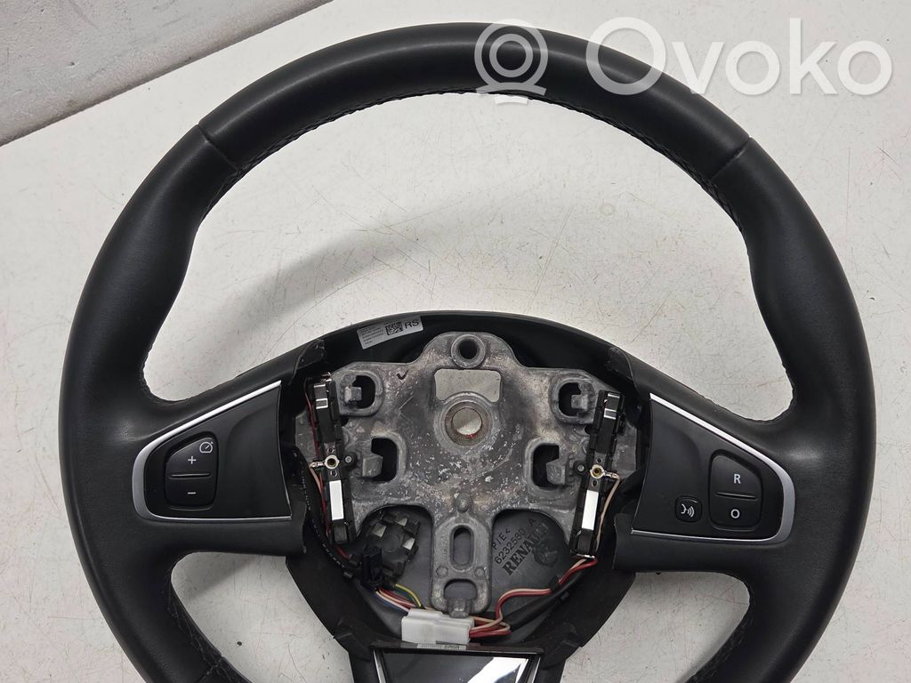 Ohjauspyörä   484005241R,201925268,639538500G,636672500A