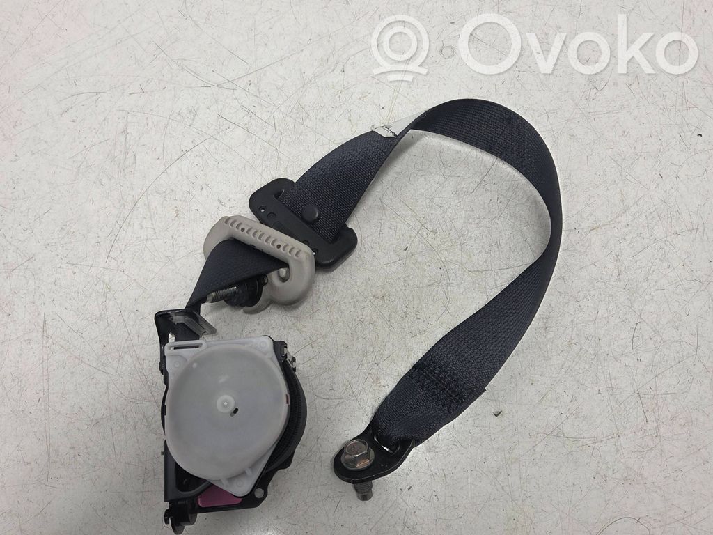 Nissan X-Trail T32 Rear seatbelt 