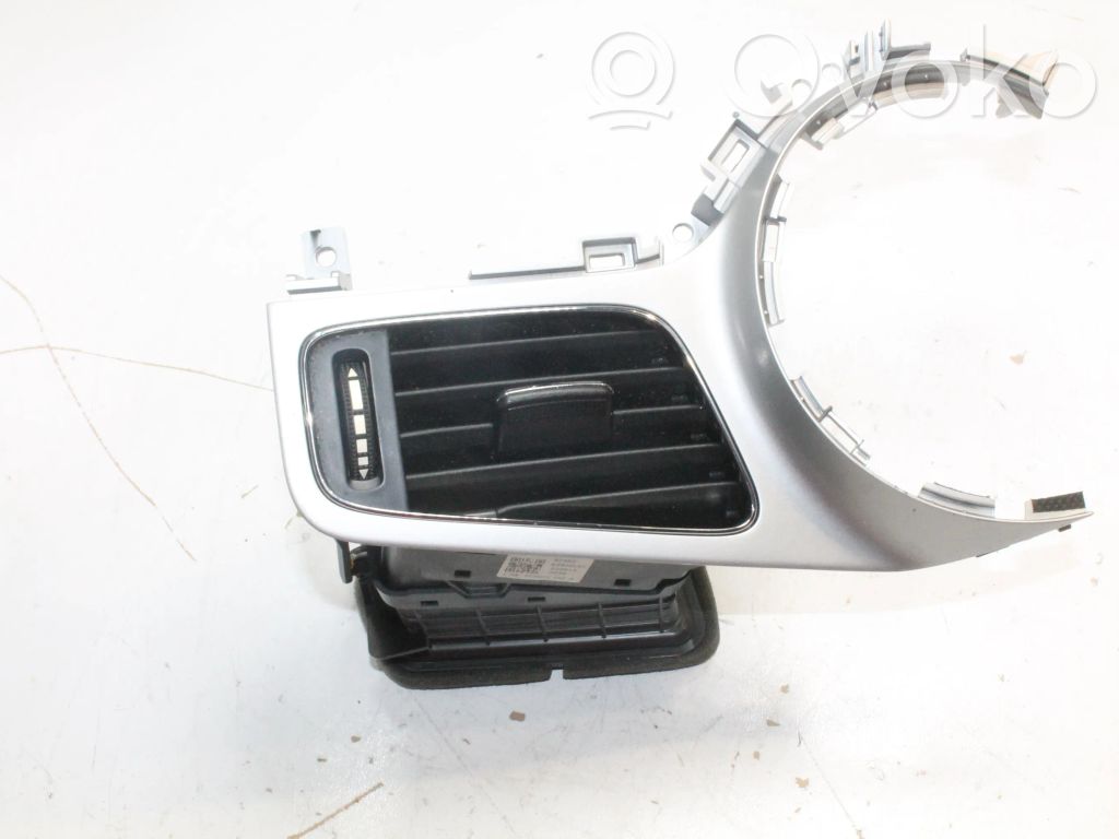 KIA Ceed Lango oro grotelės 