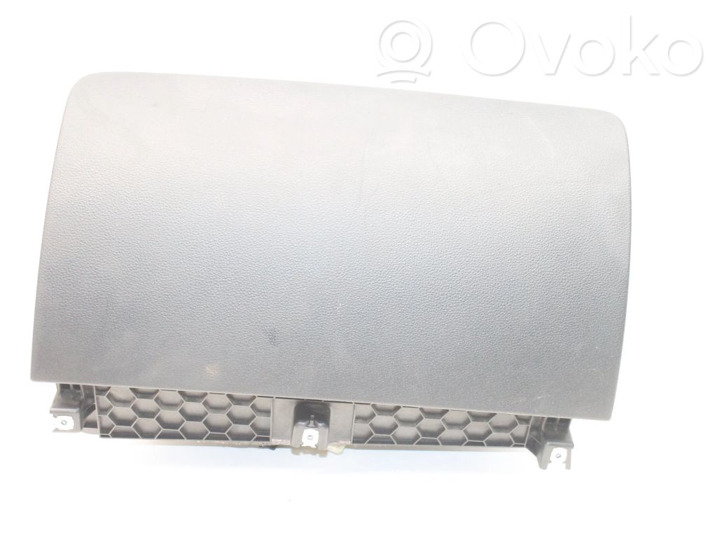 Guantera   8103750