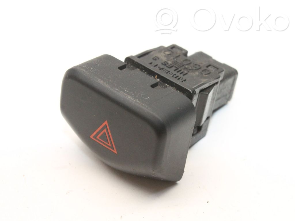 Hazard light switch
