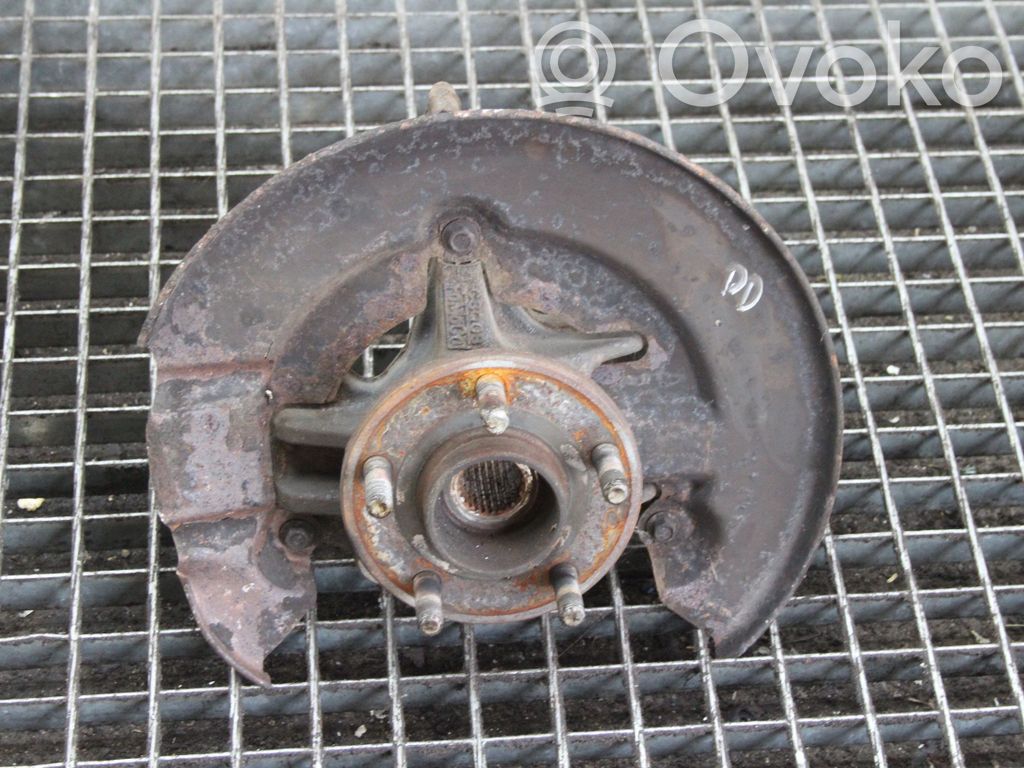Front wheel hub